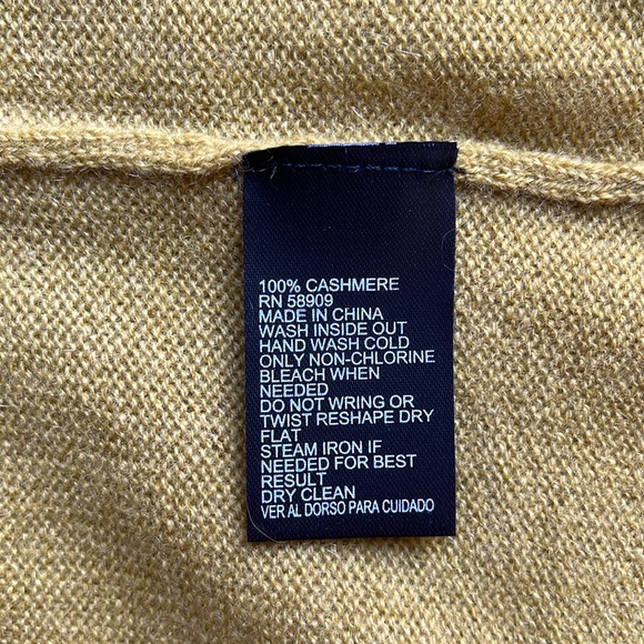 Antonio Melani Cameron Cashmere Crew Neck Sweater. Color-Pear. Large. NWT! - Picture 10 of 10